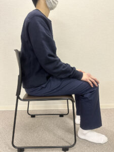 椅子の座り方