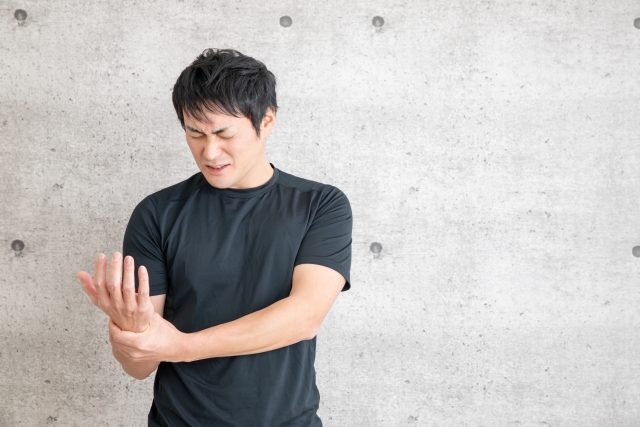 整形外科の専門医が教える！「手首の痛み」「手首の小指側の痛み」TFCC損傷の原因と治療法